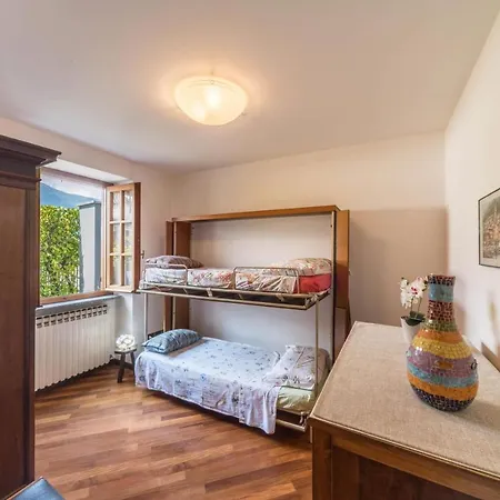 Un Passo Dal Apartman Dervio