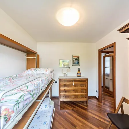 Un Passo Dal Apartman